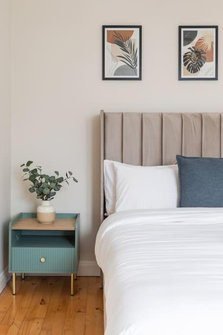 Appartement Modern Penthouse 2 Bed, 2 Bath Sleeps 6 Centre *