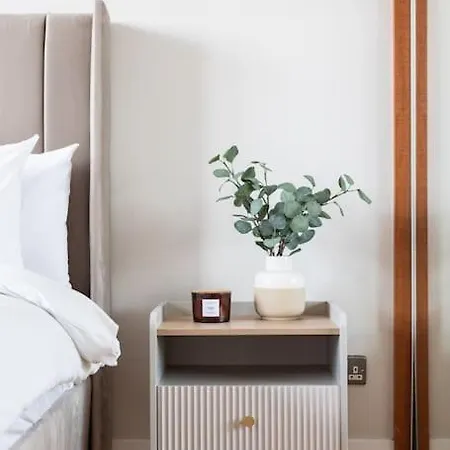 Modern Penthouse Apartment 2 Bed, 2 Bath Sleeps 6 City Centre Belfast Exterior photo